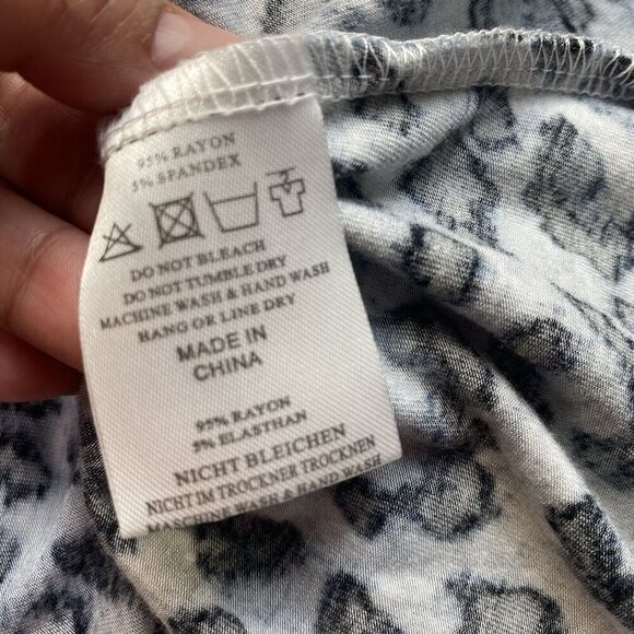 Jollie Lovin Woman's Short Sleeve Swing Dress Size 5X Leopard Print Blue Pockets - Picture 8 of 16